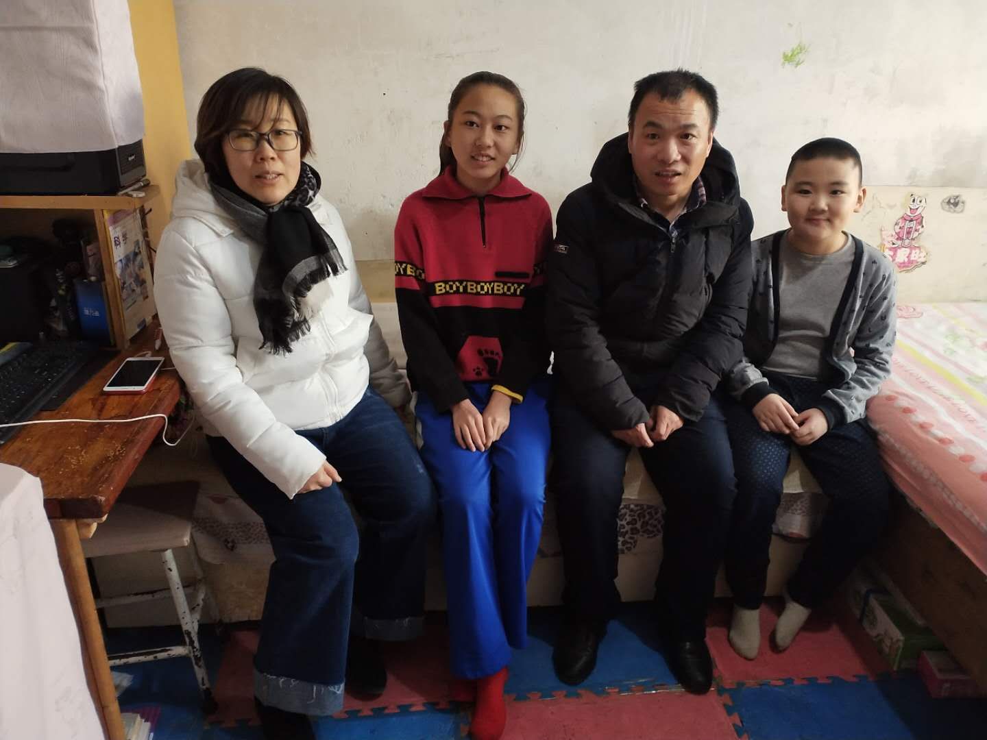 2019年1月29日慰问困难儿童暴容